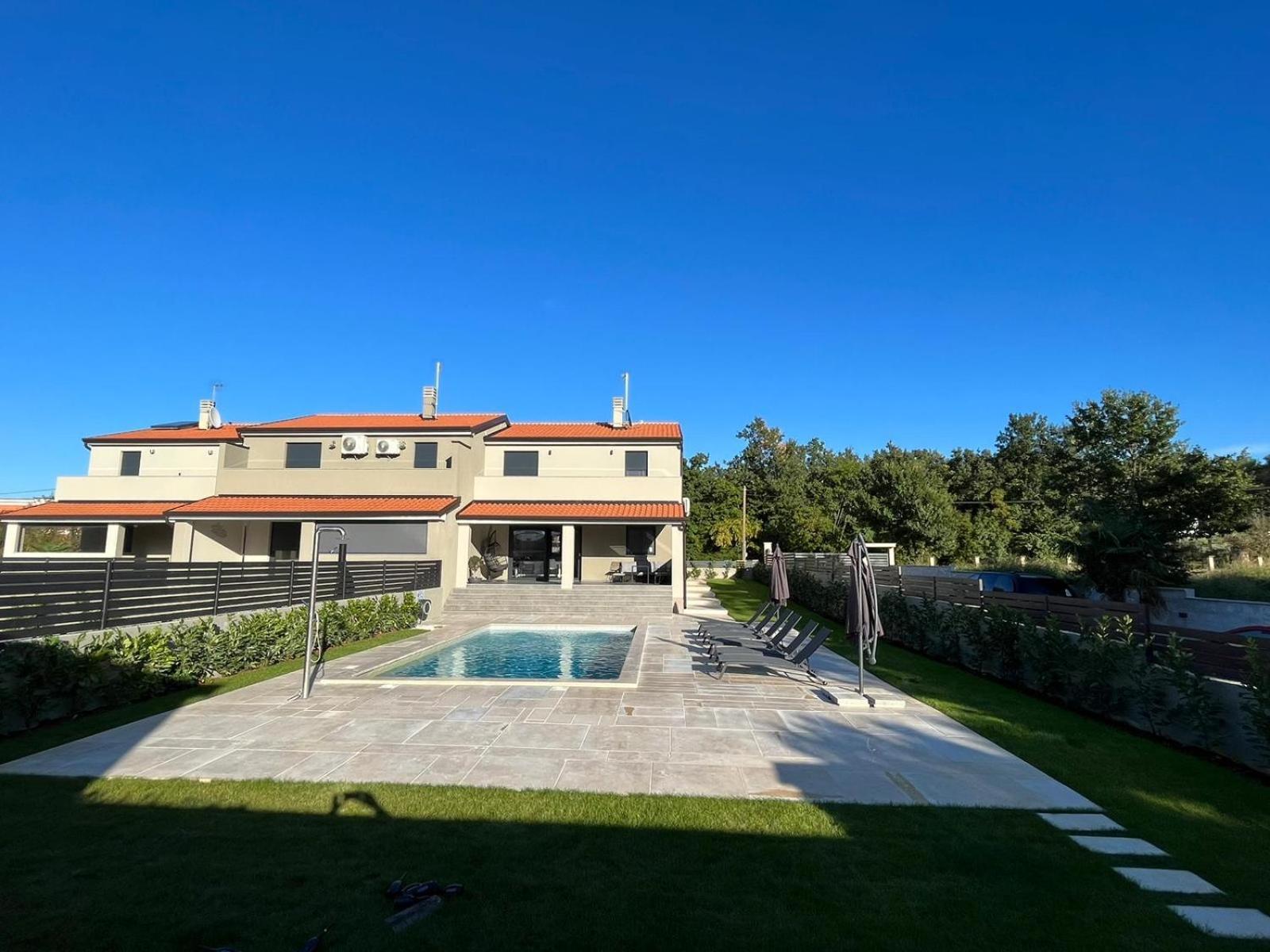 ポレッチ Casa Miaヴィラ エクステリア 写真